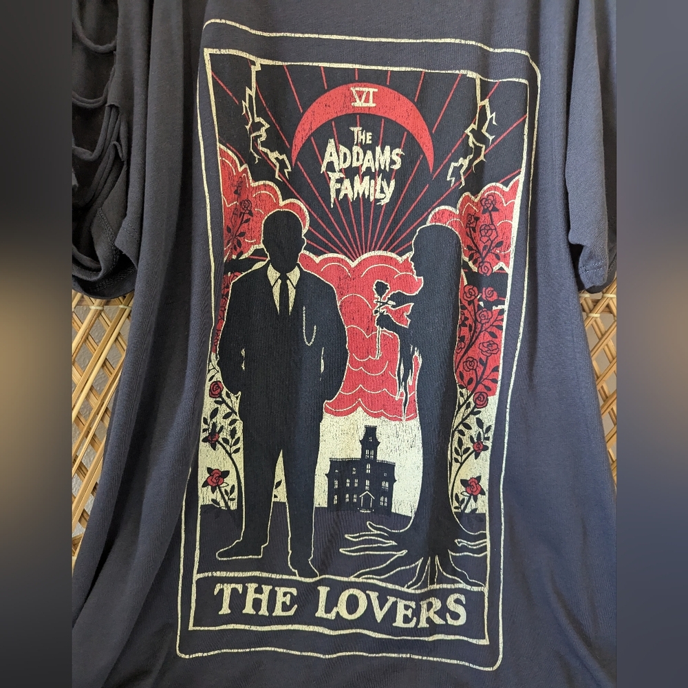 Torrid The Addams Family The Lovers Tarot Card Distressed Off The Shoulder Shirt - Picture 2 of 4